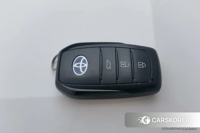 Toyota Corolla id 4259633 из Китая 19