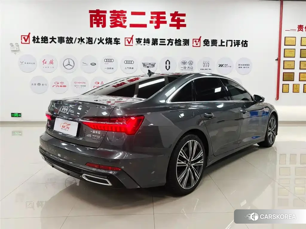 Audi A6L id 4548230 из Китая 24