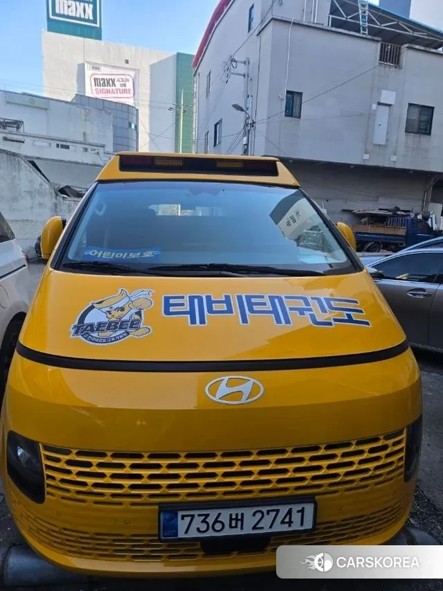 Hyundai Staria 2024 Желтый из Кореи, фото 5