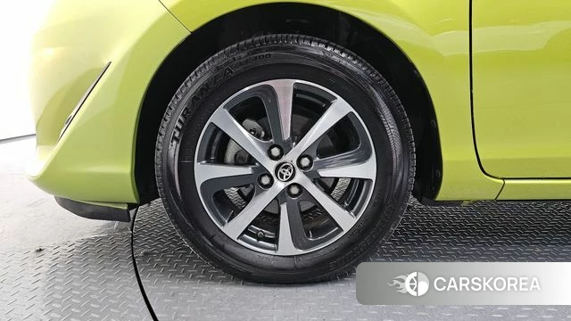 Toyota Prius C id 3905649 из Кореи 15