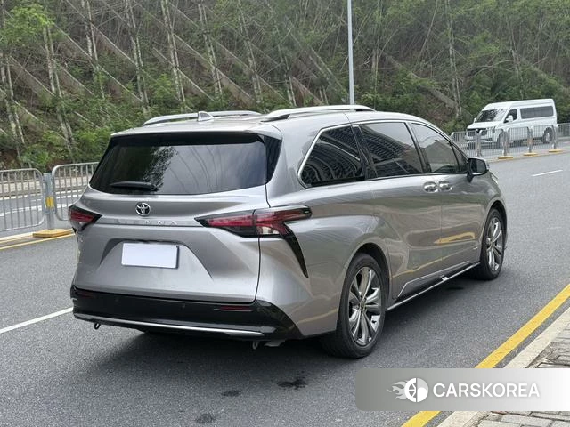 Toyota Saina id 4261491 из Китая 9