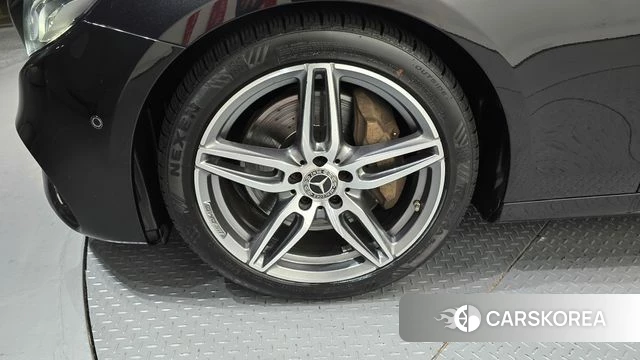 Mercedes-Benz E-Class W213 id 4502462 из Кореи 28