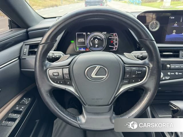 Lexus ES id 4301785 из Китая 9