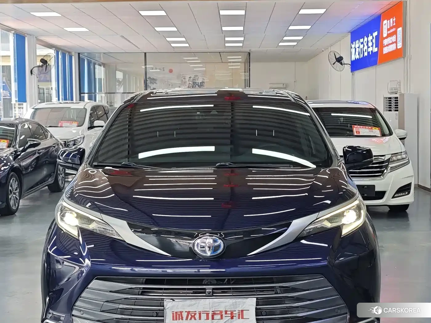 Toyota Sienna id 4617096 из Китая 19