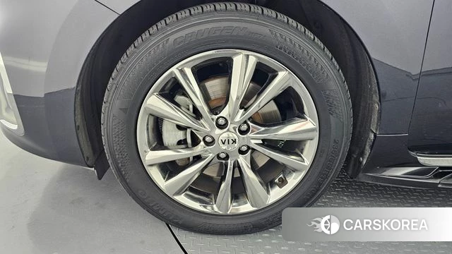 Kia The New Carnival id 4269468 из Кореи 25