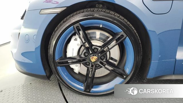 Porsche Taycan id 4316101 из Кореи 31