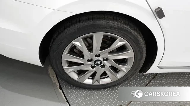 Hyundai The New Grandeur IG Hybrid id 3054763 из Кореи 15