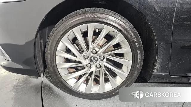 Lexus ES300h 7th generation id 3555650 из Кореи 15