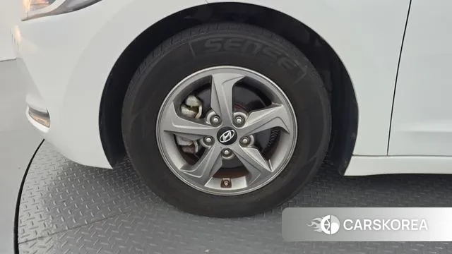 Hyundai Avante AD id 3226863 из Кореи 15