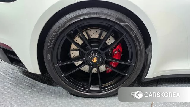 Porsche 911(992) id 3940407 из Кореи 15