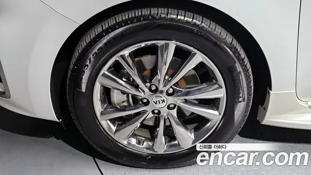 Kia The New Carnival id 2477736 из Кореи 15