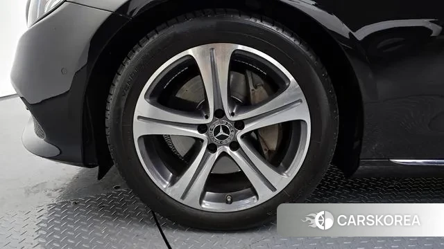 Mercedes-Benz E-Class W213 id 3469515 из Кореи 15