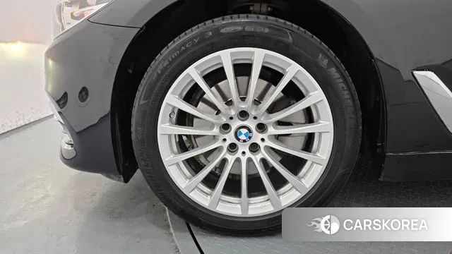 BMW 5 Series (G30) id 3530652 из Кореи 15