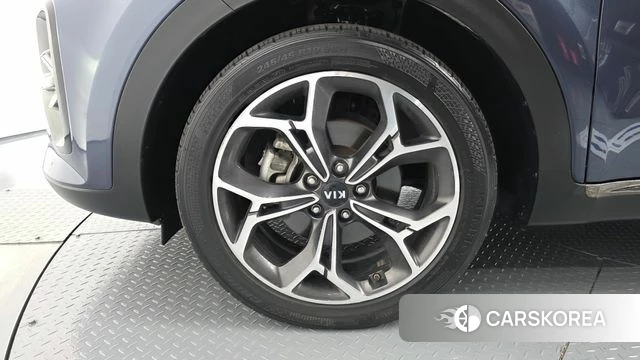 Kia Sportage The Bold id 4285621 из Кореи 15