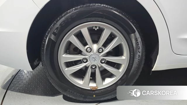 Hyundai The New Avante AD id 4620295 из Кореи 24
