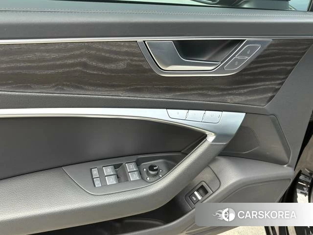Audi A6L id 4299967 из Китая 11
