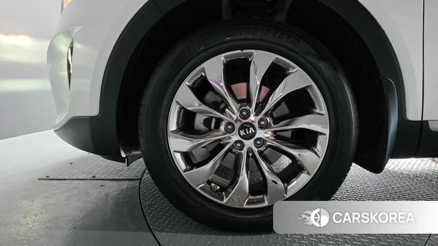Kia The New Sorento id 4269338 из Кореи 27