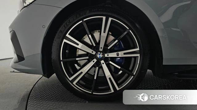 BMW 5 Series (G60) id 4649504 из Кореи 30