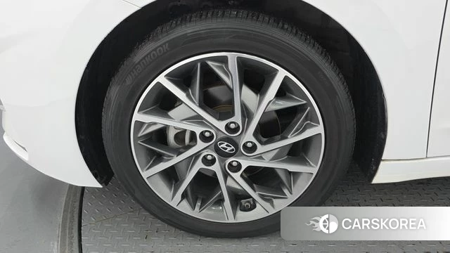 Hyundai The New Avante AD id 4310623 из Кореи 26