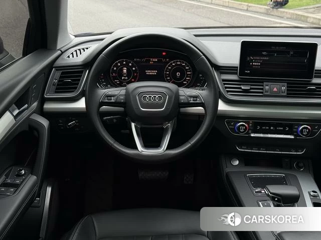 Audi Q5L id 4380363 из Китая 24
