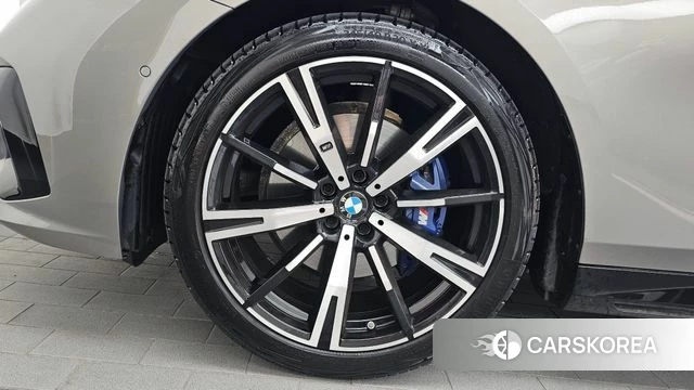 BMW 5 Series (G60) id 4630019 из Кореи 15