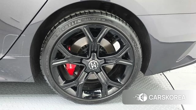 Kia Stinger id 3834788 из Кореи 16