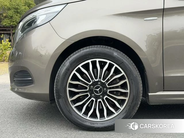 Mercedes-Benz V-class id 4222244 из Китая 17