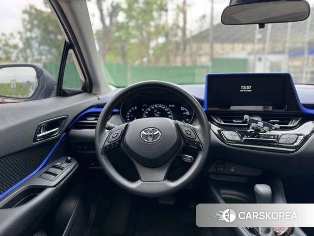 Toyota C-HR id 4263754 из Китая 18