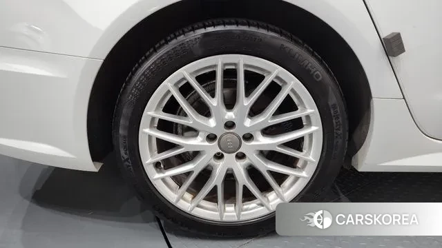 Audi New A6 id 3445062 из Кореи 15