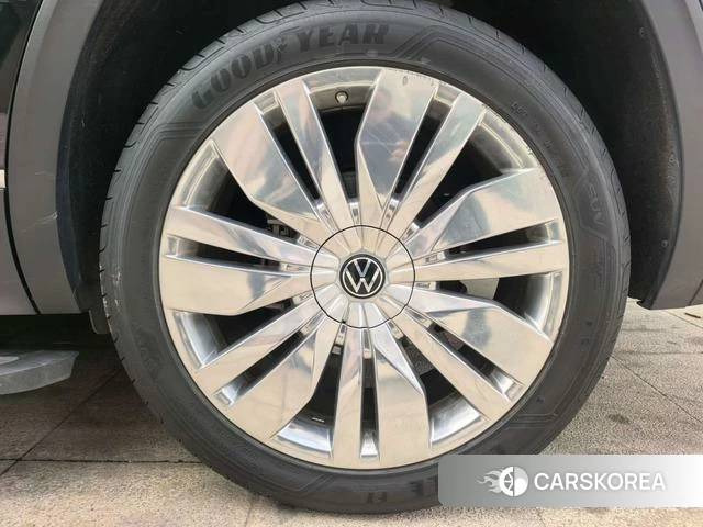Volkswagen Tourang id 4212291 из Китая 12