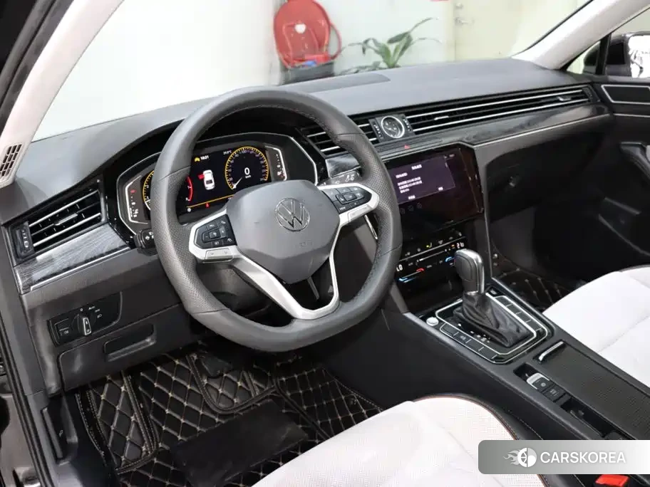 Volkswagen Magotan id 4680436 из Китая 15