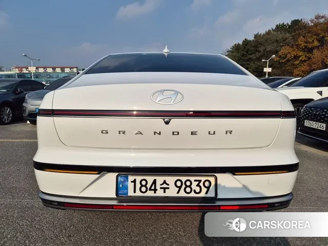 Hyundai Grandeur (GN7) id 3400011 из Кореи 15