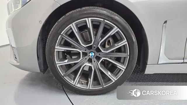 BMW 7 Series (G11) id 3407255 из Кореи 15