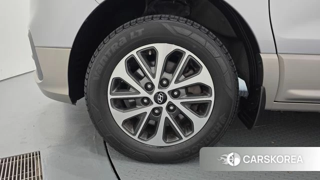 Hyundai The New Grand Starex id 4520601 из Кореи 15