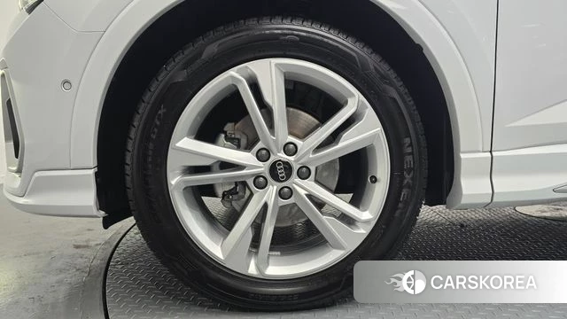 Audi Q3 (F3) id 4249239 из Кореи 25