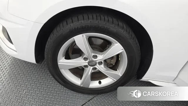 Audi A4 (B9) id 3075577 из Кореи 15