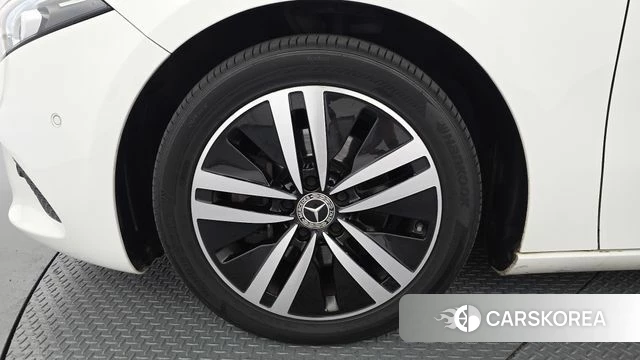 Mercedes-Benz A-Class W177 id 4464180 из Кореи 25