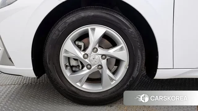 Hyundai Avante (CN7) id 2985518 из Кореи 15