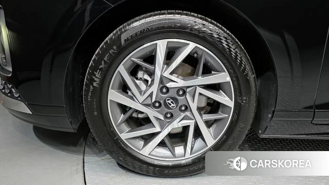 Hyundai Grandeur (GN7) id 3786305 из Кореи 15