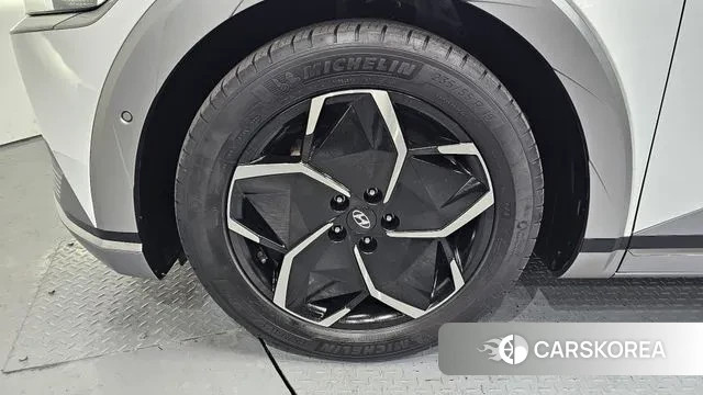 Hyundai Ionic 5 id 3722315 из Кореи 15