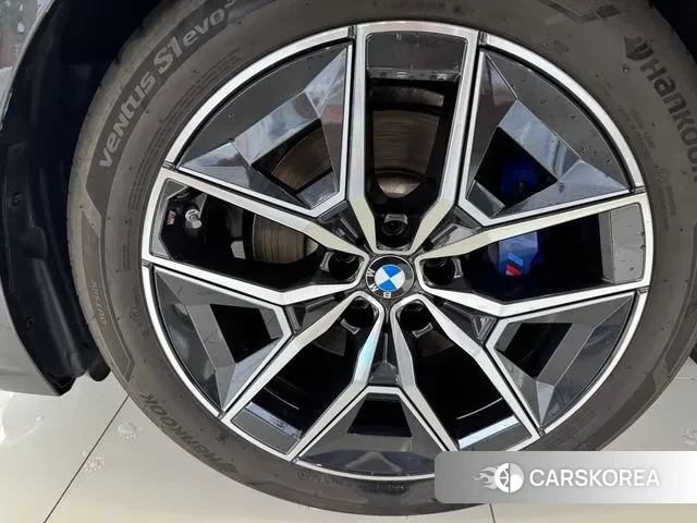 BMW 5 Series (G60) id 3026705 из Кореи 15