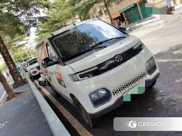Beiqi Changhe BAIC EV5 2020 Белый из Китая, фото 5
