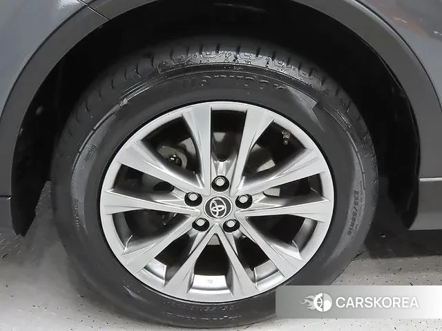 Toyota RAV4 id 3413168 из Кореи 15