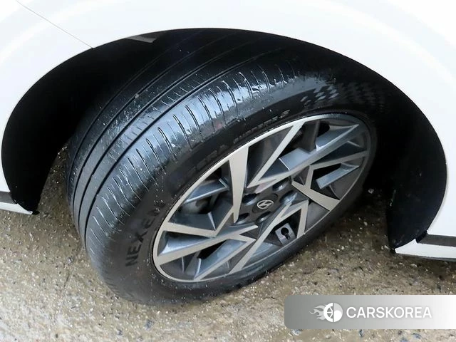 Hyundai Grandeur Hybrid (GN7) id 3922507 из Кореи 15