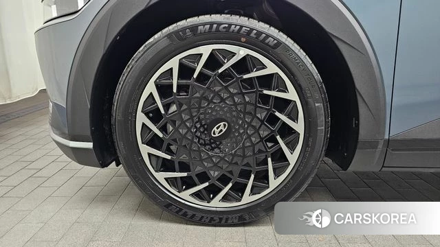 Hyundai Ionic 5 id 3963692 из Кореи 15