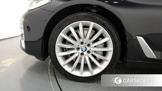 BMW 5 Series (G30) id 3246629 из Кореи 15