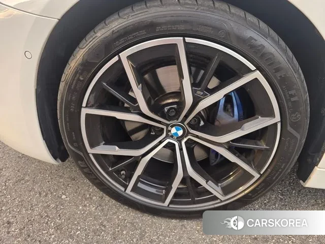 BMW 5 Series (G30) id 3058459 из Кореи 14