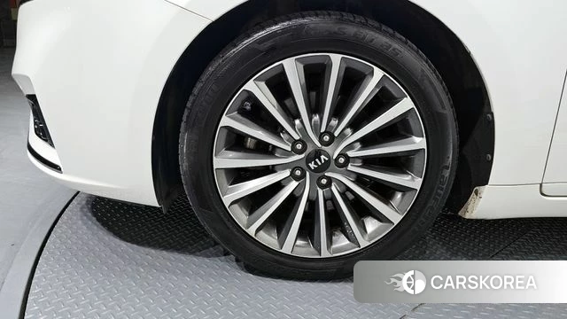 Kia Come New K7 id 4384630 из Кореи 28