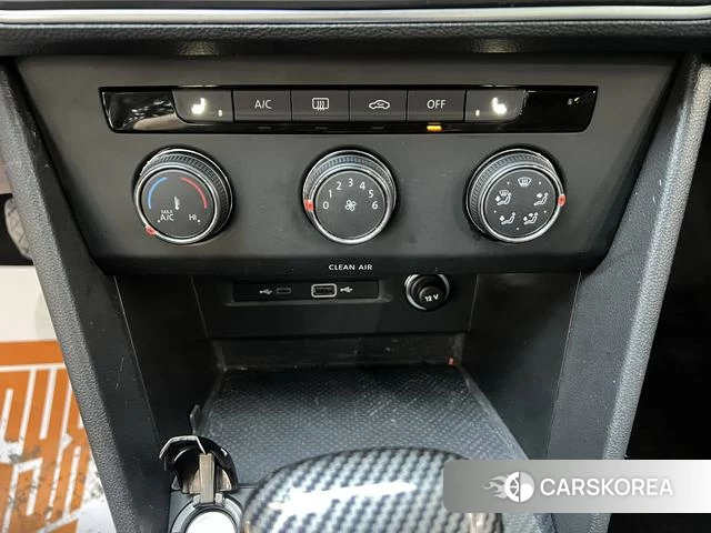 Volkswagen Tiguan L id 4264952 из Китая 18