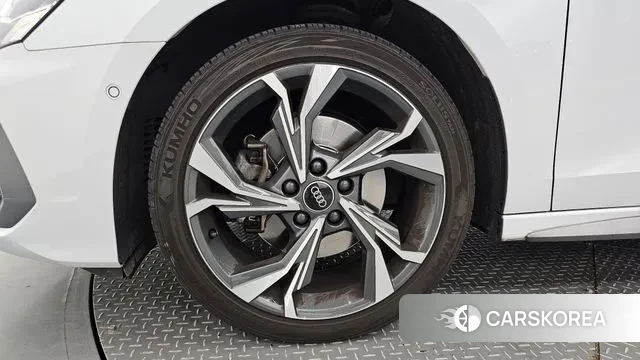 Audi A3 (8Y) id 2993551 из Кореи 15